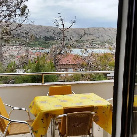Apartments Matilda Pag Town